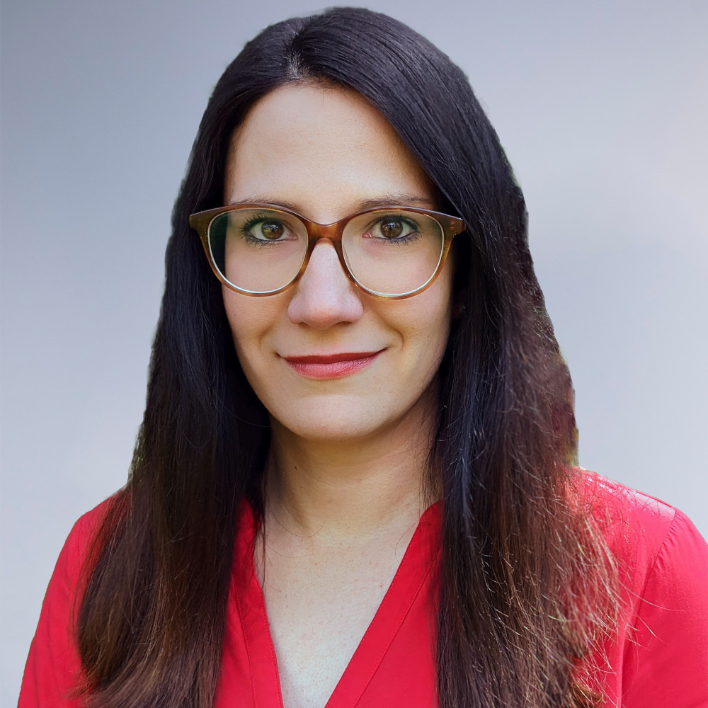 Julia Ettinger